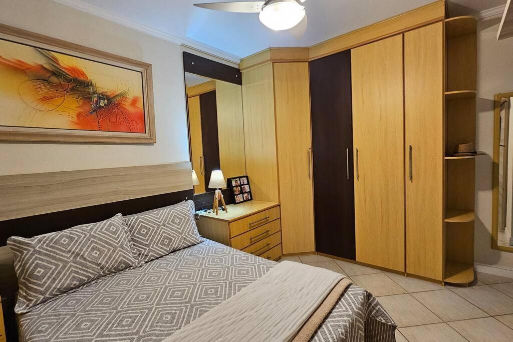 Apto Em Apartamento